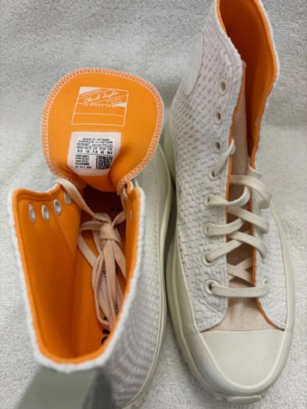 Converse Chuck Taylor Run Star Hike Lace-Up Sneakers NWOT